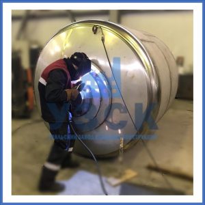 Купить баки и ёмкости из нержавеющей стали от завода УЗСК в Чебоксарах